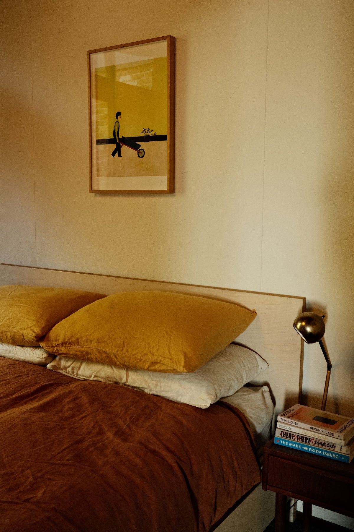 Collector in Focus: Kate Stokes – SUNDAY SALON AUSTRALIA